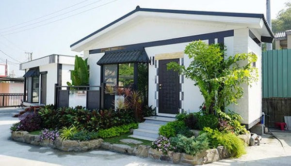 Mở cửa bước vào nhà thấy 2 đồ vật này là đại cát, đại lộc Mo cua buoc vao nha thay 2 do vat nay la dai cat, dai loc