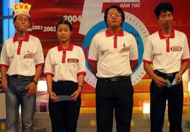 Á quân Olympia 17 năm trước: Giờ là tiến sĩ, vợ đẹp con xinh A quan Olympia 17 nam truoc: Gio la tien si, vo dep con xinh