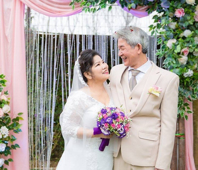 NSND Thanh Hoa tuổi 71: Ông xã chiều tôi như em bé - Hình 2 NSND Thanh Hoa tuoi 71: Ong xa chieu toi nhu em be-Hinh-2