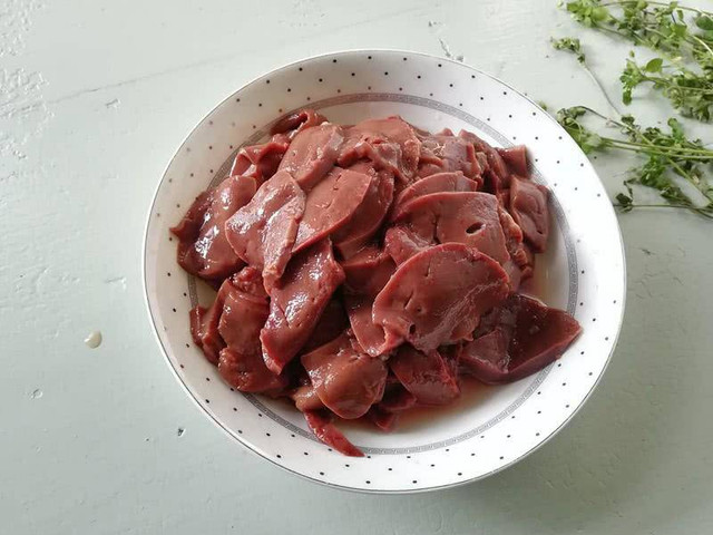 Phần thịt lợn cực rẻ, là vua vitamin A và sắt, nhiều người không biết - Hình 2 Phan thit lon cuc re, la vua vitamin A va sat, nhieu nguoi khong biet-Hinh-2