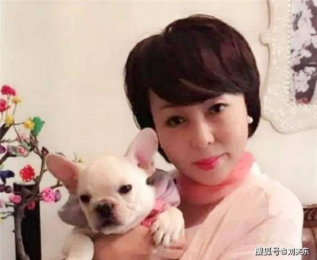 Chàng 22 yêu sếp 41 tuổi: Theo đuổi suốt 7 năm Chang 22 yeu sep 41 tuoi: Theo duoi suot 7 nam