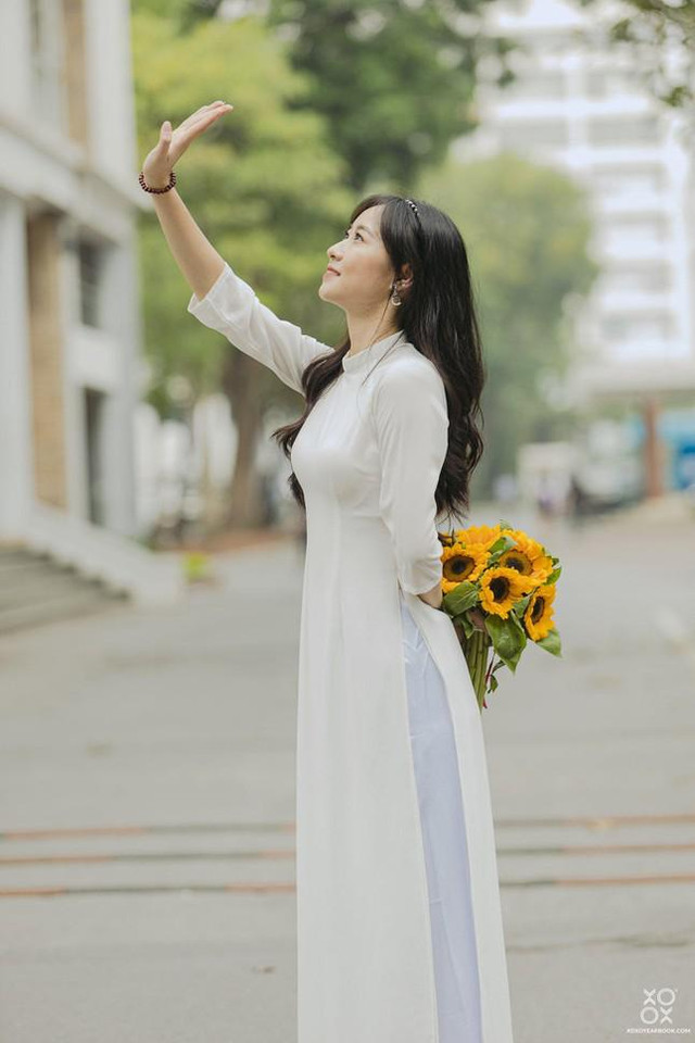 Nữ sinh xuất sắc trở thành thủ khoa ĐH Xây dựng Hà Nội - Hình 5 Nu sinh xuat sac tro thanh thu khoa DH Xay dung Ha Noi-Hinh-5