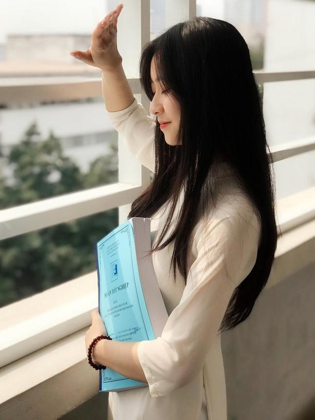 Nữ sinh xuất sắc trở thành thủ khoa ĐH Xây dựng Hà Nội - Hình 3 Nu sinh xuat sac tro thanh thu khoa DH Xay dung Ha Noi-Hinh-3
