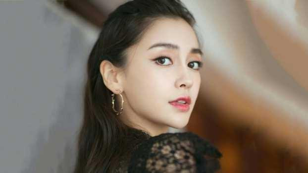 3 bí quyết nhỏ khiến chàng si mê, say đắm bạn mãi không rời - Hình 2 3 bi quyet nho khien chang si me, say dam ban mai khong roi-Hinh-2