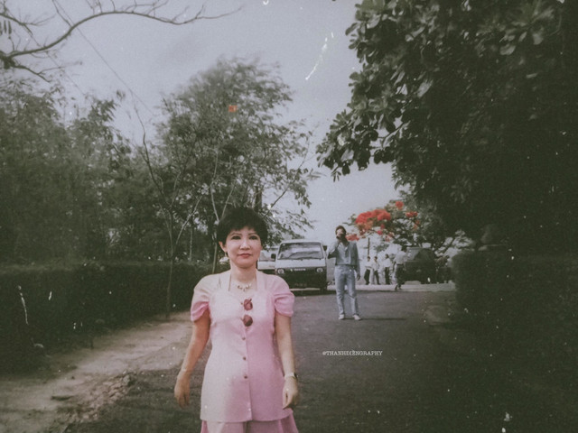 NSƯT Thanh Kim Huệ tuổi 66 trẻ trung, sành điệu qua ống kính của chồng - Hình 8 NSUT Thanh Kim Hue tuoi 66 tre trung, sanh dieu qua ong kinh cua chong-Hinh-8
