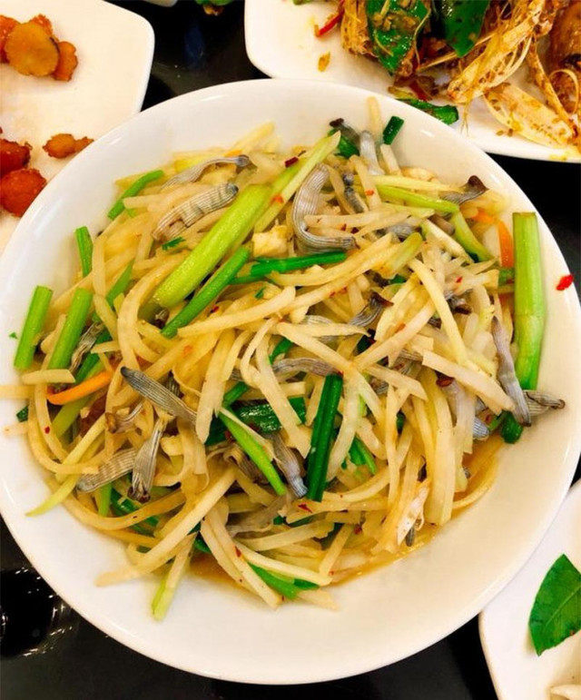Cận cảnh đi săn sá sùng kiếm tiền triệu mỗi ngày - Hình 7 Can canh di san sa sung kiem tien trieu moi ngay-Hinh-7