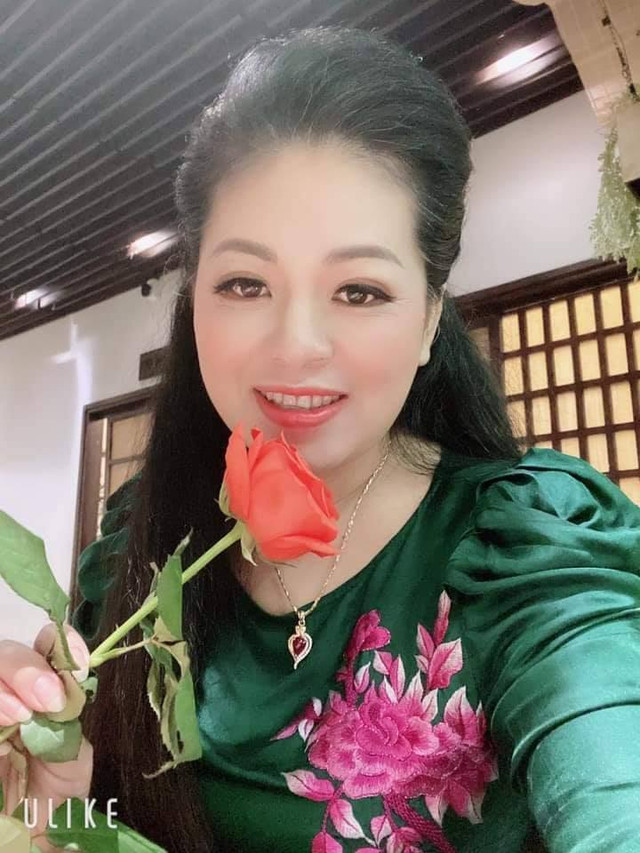 Nhan sắc trẻ trung của ca sĩ Anh Thơ tuổi 45 - Hình 5 Nhan sac tre trung cua ca si Anh Tho tuoi 45-Hinh-5