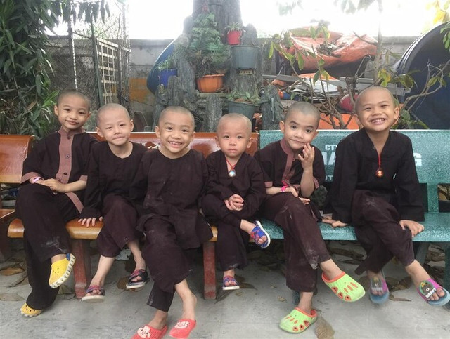 Cuộc sống 5 "chú tiểu" ở Tịnh thất Bồng Lai giờ ra sao? - Hình 6 Cuoc song 5