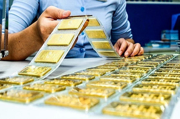 Thủ tướng yêu cầu xử lý ngay tình trạng chênh lệch giá vàng miếng trong nước và quốc tế Thu tuong yeu cau xu ly ngay tinh trang chenh lech gia vang mieng trong nuoc va quoc te