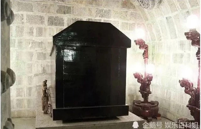 Đột nhập lăng mộ Bao Công, tên trộm phát hiện bí mật động trời - Hình 3 Dot nhap lang mo Bao Cong, ten trom phat hien bi mat dong troi-Hinh-3