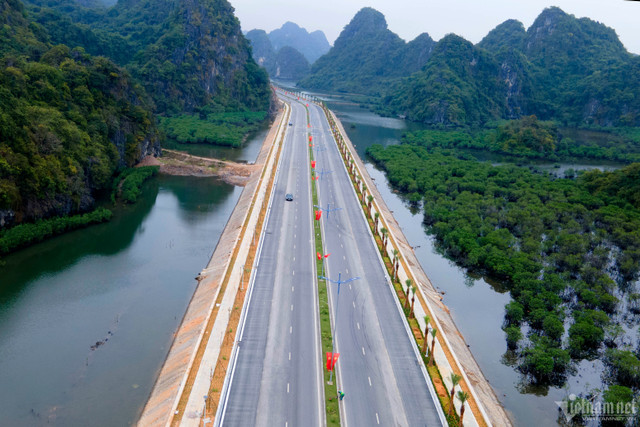 Khánh thành tuyến đường bao biển đẹp nhất Việt Nam - Hình 2 Khanh thanh tuyen duong bao bien dep nhat Viet Nam-Hinh-2