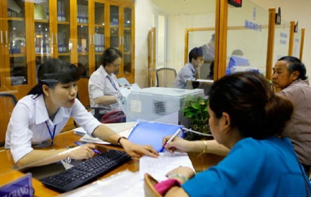 Chậm trễ tăng lương công chức: “Lương thấp, tôi vẫn mua được nhiều nhà, xe ô tô“ Cham tre tang luong cong chuc: “Luong thap, toi van mua duoc nhieu nha, xe o to“