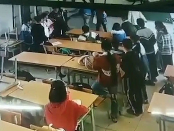 Công an triệu tập phụ huynh đánh học sinh lớp 6 ở Điện Biên Cong an trieu tap phu huynh danh hoc sinh lop 6 o Dien Bien