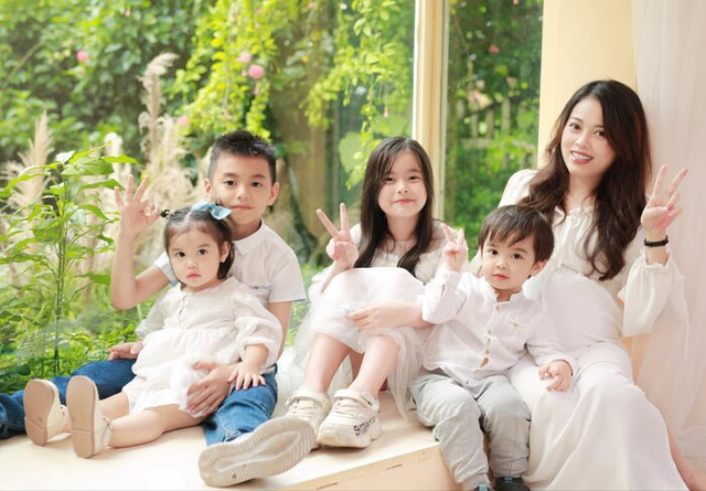 Đăng ảnh nhập viện, hotmom Hằng Túi khiến dân mạng bất ngờ - Hình 4 Dang anh nhap vien, hotmom Hang Tui khien dan mang bat ngo-Hinh-4