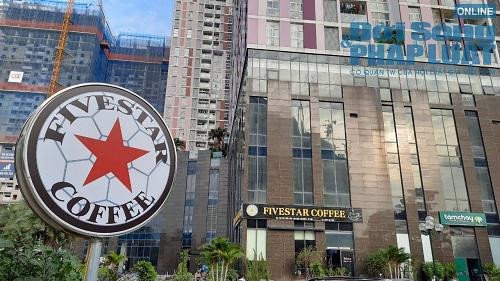 Quán cà phê từng được Bùi Tiến Dũng rót vốn giờ ra sao? Quan ca phe tung duoc Bui Tien Dung rot von gio ra sao?