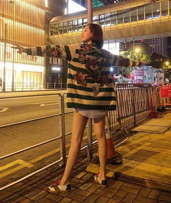 Hoa hậu Mai Phương Thúy sa vào hàng hoa bay ngay chục triệu - Hình 10 Hoa hau Mai Phuong Thuy sa vao hang hoa bay ngay chuc trieu-Hinh-10
