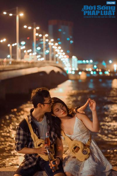 Bị người cũ phải bội, cô gái trẻ xách balo trốn đi Đà Lạt Bi nguoi cu phai boi, co gai tre xach balo tron di Da Lat