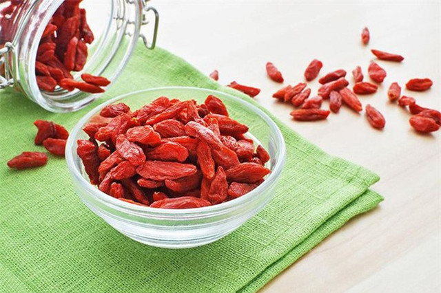 Phụ nữ sau 35 tuổi ăn thêm 6 loại thực phẩm vàng này - Hình 4 Phu nu sau 35 tuoi an them 6 loai thuc pham vang nay-Hinh-4