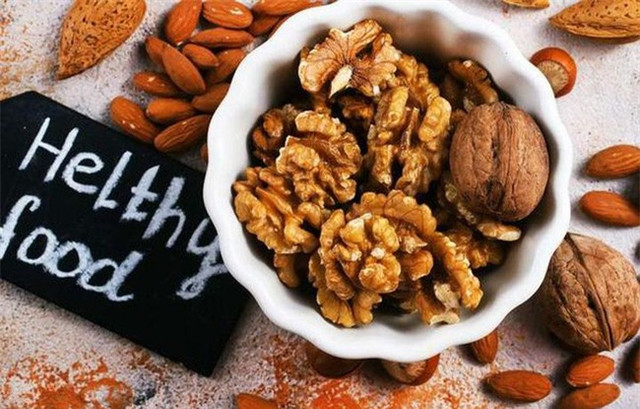 Phụ nữ sau 35 tuổi ăn thêm 6 loại thực phẩm vàng này - Hình 5 Phu nu sau 35 tuoi an them 6 loai thuc pham vang nay-Hinh-5