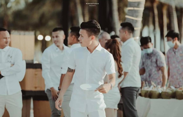 Quang Hải âm thầm đặt lại trạng thái độc thân Quang Hai am tham dat lai trang thai doc than