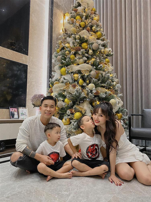 Vợ Lê Hoàng tiết lộ lý do muốn đập chồng - Hình 2 Vo Le Hoang tiet lo ly do muon dap chong-Hinh-2