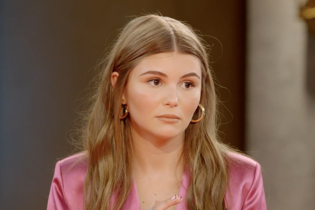 Rich kid Olivia Jade Giannulli nói về việc bố mẹ ngồi tù vì chạy trường Rich kid Olivia Jade Giannulli noi ve viec bo me ngoi tu vi chay truong