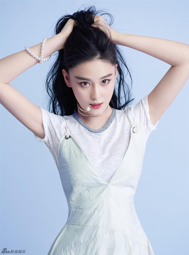 Trương Hinh Dư sống chật vật: Ở nhà trọ 10m2 Truong Hinh Du song chat vat: O nha tro 10m2