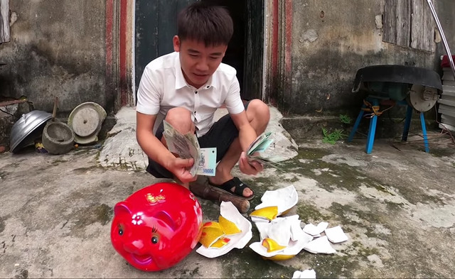 Hưng Vlog nói về loạt lùm xùm trên YouTube - Hình 3 Hung Vlog noi ve loat lum xum tren YouTube-Hinh-3