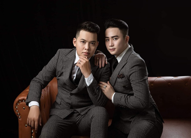 Đám cưới đồng tính ở Tây Ninh gây xôn xao cộng đồng mạng - Hình 3 Dam cuoi dong tinh o Tay Ninh gay xon xao cong dong mang-Hinh-3