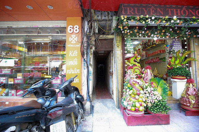 Những con ngõ sâu hun hút dẫn đường vào khu nhà nghìn tỷ Nhung con ngo sau hun hut dan duong vao khu nha nghin ty