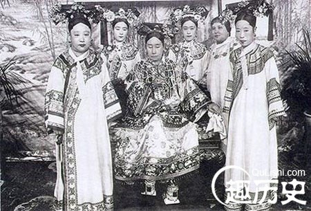 Từ Hy thái hậu chế tạo chiếc máy tạo sữa người Tu Hy thai hau che tao chiec may tao sua nguoi