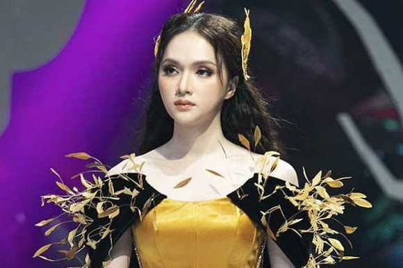 Đạo diễn Gái già lắm chiêu bất ngờ nói về scandal của Hương Giang - Hình 3 Dao dien Gai gia lam chieu bat ngo noi ve scandal cua Huong Giang-Hinh-3