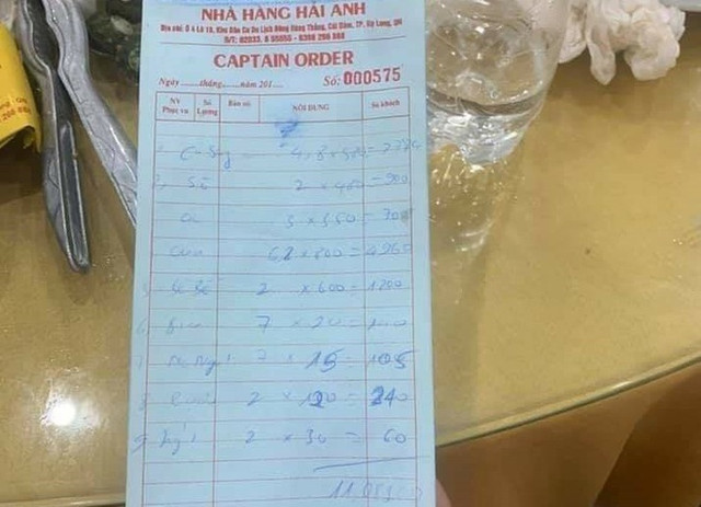 Nhà hàng Quảng Ninh bị tố: Ăn 6 kg cua mất 5 triệu Nha hang Quang Ninh bi to: An 6 kg cua mat 5 trieu