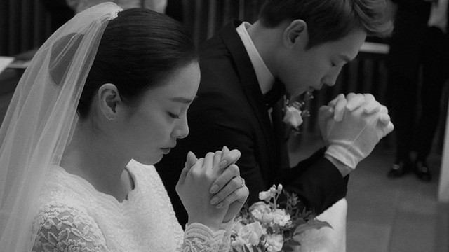 Bi Rain công khai giá nhẫn cưới với Kim Tae Hee - Hình 4 Bi Rain cong khai gia nhan cuoi voi Kim Tae Hee-Hinh-4