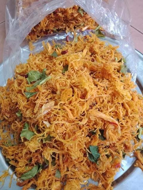 Khô gà lá chanh giá rẻ được làm từ gà thải? Kho ga la chanh gia re duoc lam tu ga thai?