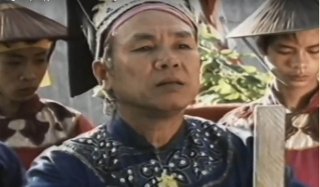 Vua chúa thời Lê trung hưng tin dùng hoạn quan ra sao? - Hình 2 Vua chua thoi Le trung hung tin dung hoan quan ra sao?-Hinh-2