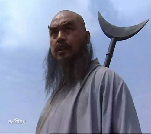 Kinh hoàng cảnh Lỗ Trí Thâm suýt chết trong lúc nhổ cây liễu Kinh hoang canh Lo Tri Tham suyt chet trong luc nho cay lieu