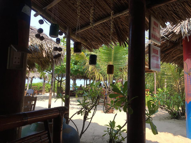 Người phụ nữ từ nước ngoài trở về khiến gia đình tôi tan nát Nguoi phu nu tu nuoc ngoai tro ve khien gia dinh toi tan nat