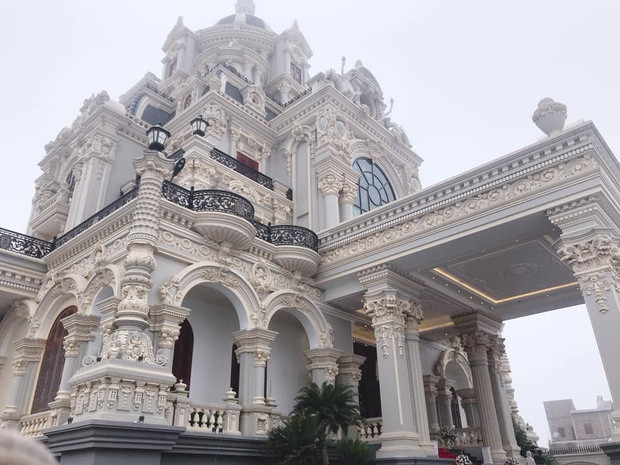 Cuộc sống sang chảnh của các rich kid và cô dâu '200 cây vàng' nổi tiếng 2019 - Hình 6 Cuoc song sang chanh cua cac rich kid va co dau '200 cay vang' noi tieng 2019-Hinh-6