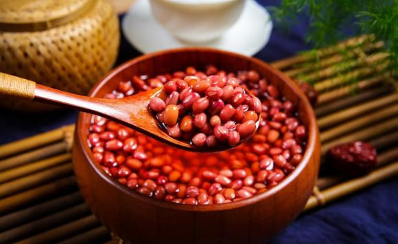 Mua đậu đỏ nên chọn hạt to hay nhỏ? Loại nào giàu dinh dưỡng? - Hình 3 Mua dau do nen chon hat to hay nho? Loai nao giau dinh duong?-Hinh-3