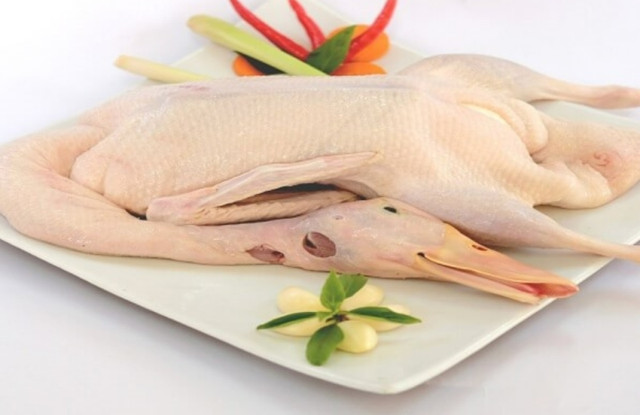 Cách nhổ sạch lông vịt và khử mùi hôi hiệu quả - Hình 2 Cach nho sach long vit va khu mui hoi hieu qua-Hinh-2