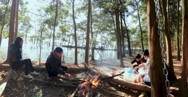 Những địa điểm cắm trại tại Hà Nội khiến du khách mê mẩn - Hình 5 Nhung dia diem cam trai tai Ha Noi khien du khach me man-Hinh-5