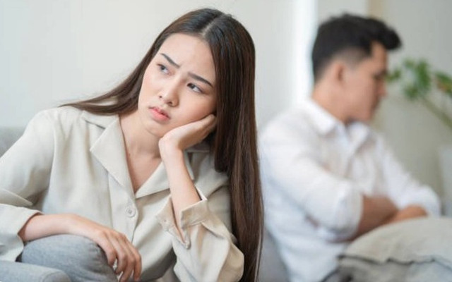 Chị dâu đòi anh tôi trả lương mới chịu ở nhà nội trợ Chi dau doi anh toi tra luong moi chiu o nha noi tro
