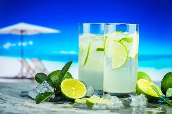 Sai lầm khi uống nước chanh khiến cơ thể bạn ‘phải trả giá đắt’ - Hình 2 Sai lam khi uong nuoc chanh khien co the ban ‘phai tra gia dat’-Hinh-2