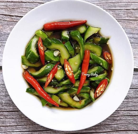 Mẹo chọn dưa chuột không sử dụng thuốc tăng trưởng - Hình 5 Meo chon dua chuot khong su dung thuoc tang truong-Hinh-5