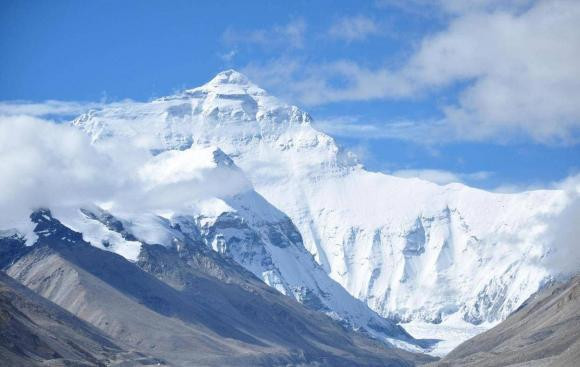 Leo lên đỉnh Everest, tốt nhất là không nên giúp đỡ người bị ngã? - Hình 5 Leo len dinh Everest, tot nhat la khong nen giup do nguoi bi nga?-Hinh-5