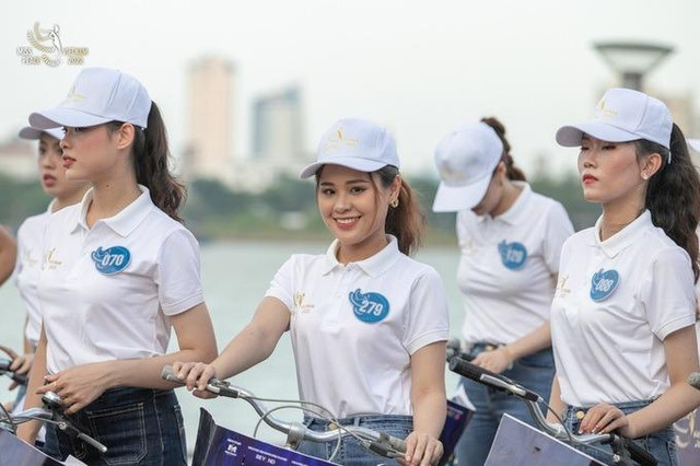 Loạn tên gọi cuộc thi hoa hậu ở VN: "Ma trận" đánh đố khán giả? - Hình 2 Loan ten goi cuoc thi hoa hau o VN: