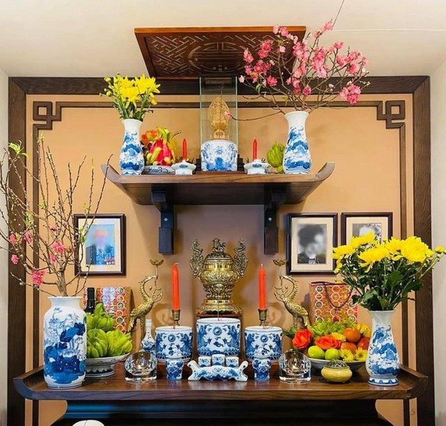 Mắc phải đại kỵ khi đặt bàn thờ, cúng bái mấy vẫn tốn của - Hình 3 Mac phai dai ky khi dat ban tho, cung bai may van ton cua-Hinh-3