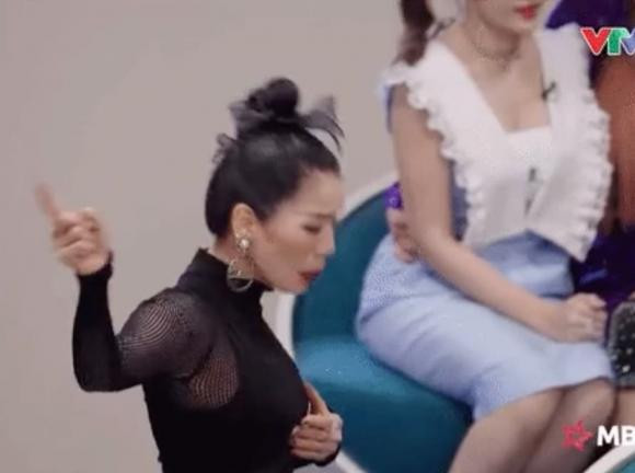 Lệ Quyên "đuổi khéo" không cho Hồng Nhung về chung đội - Hình 2 Le Quyen