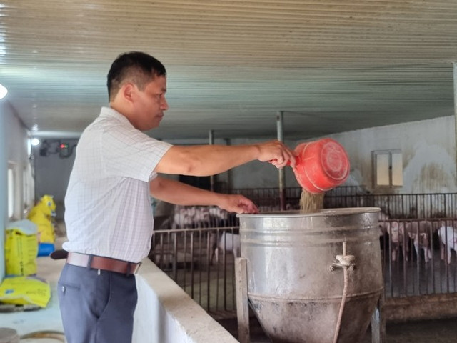 Nghịch lý giá lợn hơi giảm sâu nhưng ra chợ mua thịt đắt gấp 3 Nghich ly gia lon hoi giam sau nhung ra cho mua thit dat gap 3